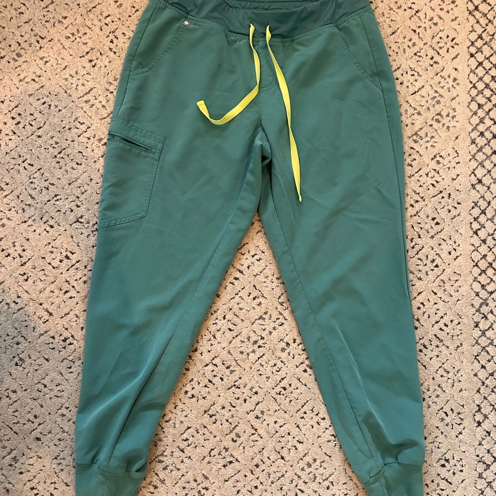Figs Zamora Jogger Scrub Pants in Cactus with Yellow Drawstring